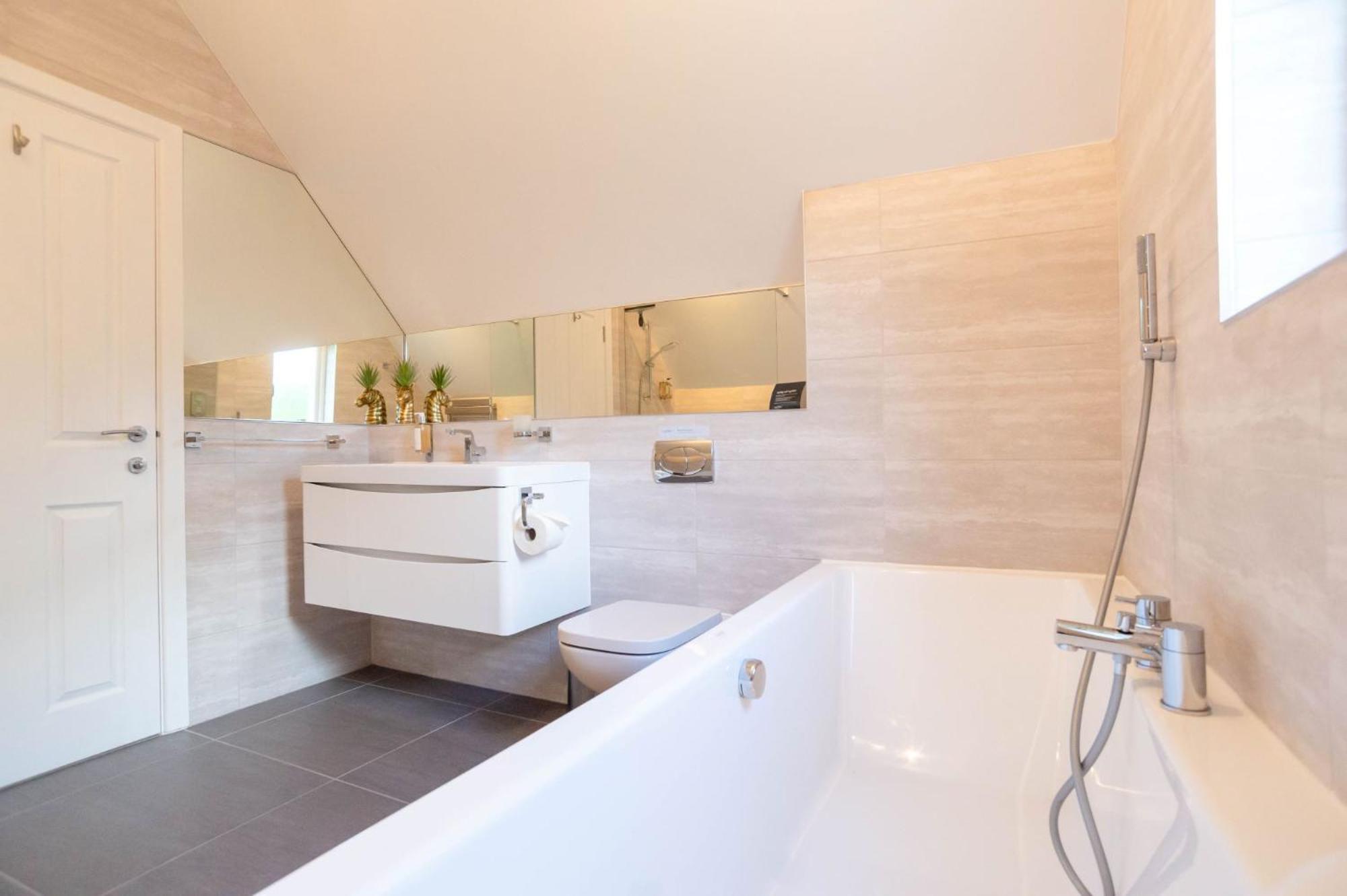 Holiday home Luxurious Cosy And Contemporary 4 Bedroom - Trewhiddle V3