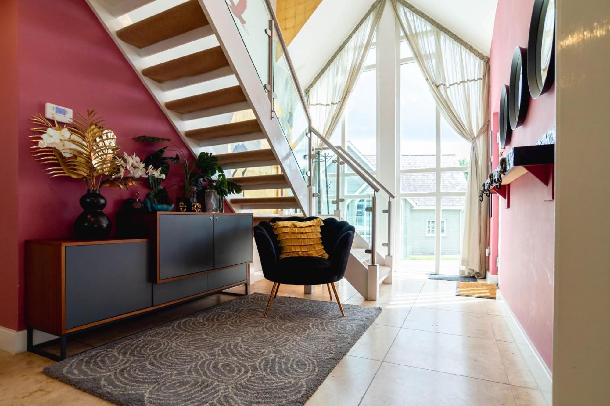 Luxurious Cosy And Contemporary 4 Bedroom - Trewhiddle V3 Holiday home